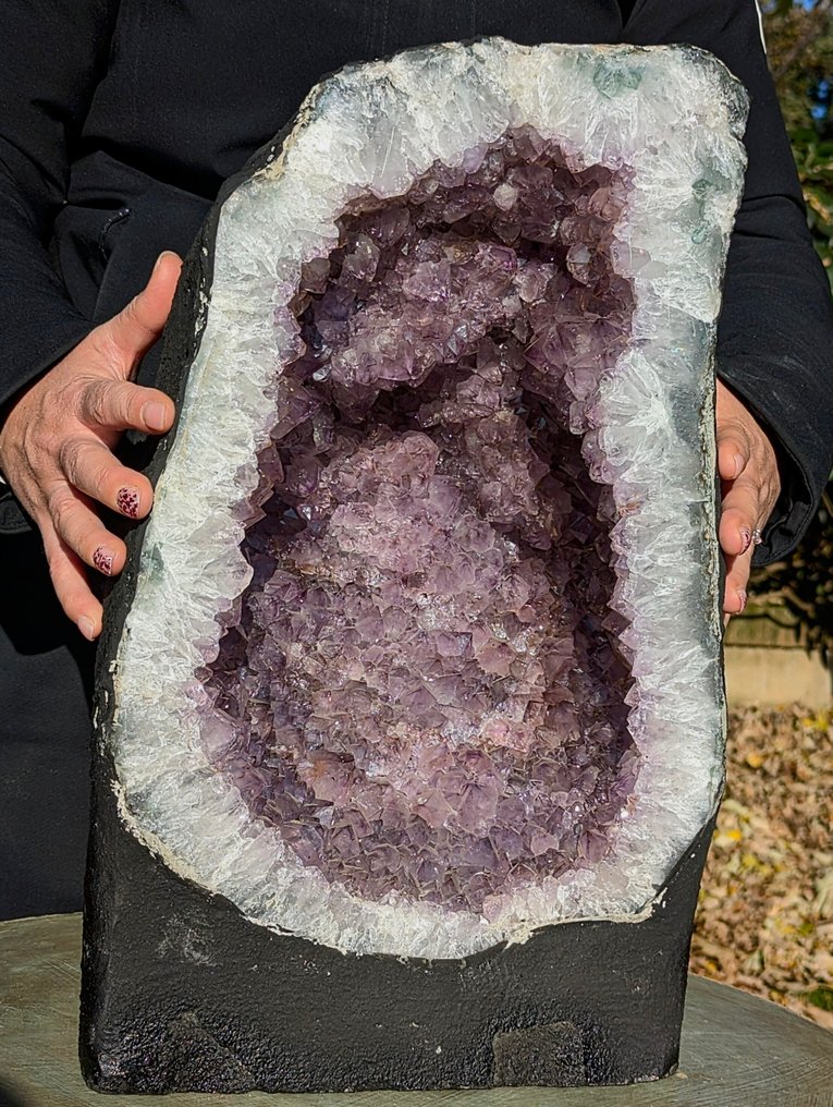 27.6 Kg - Beautiful XL Natural Geode of Amethyst Quartz, polished surface Polished - Height: 44 cm - Width: 27 cm- 27.6 kg - (1) #2.1