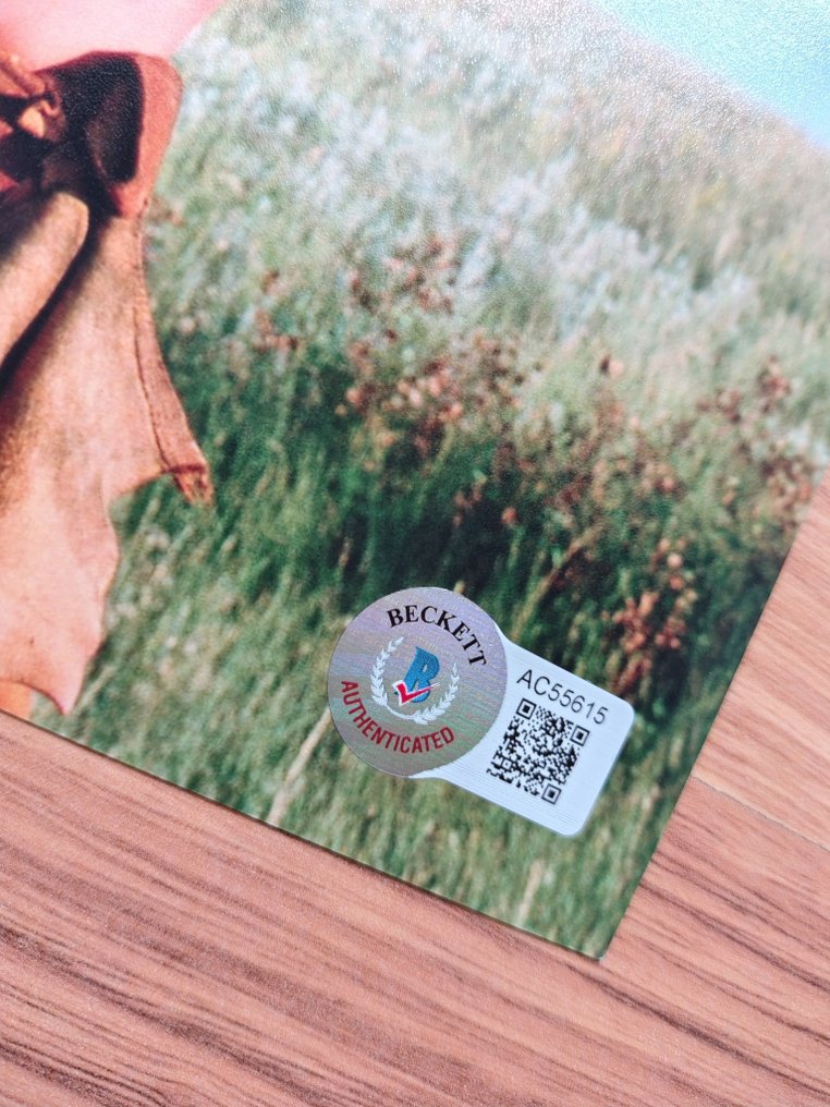 The Last of the Mohicans - Wes Studi - Autograph, Photo with Beckett COA #3.2