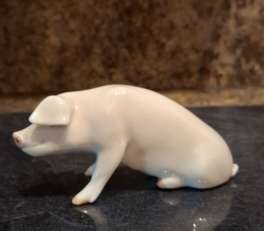 Figure - Pig - Ceramic #1.0