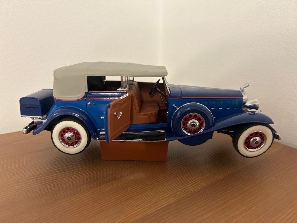 Franklin Mint 1:24 - Model car - 1932 Cadillac V-16 #3.2