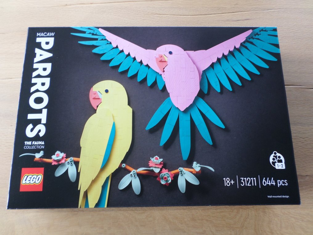 LEGO Set - 31211 - Art - The Fauna Collection-Macaw Parrots. #1.0