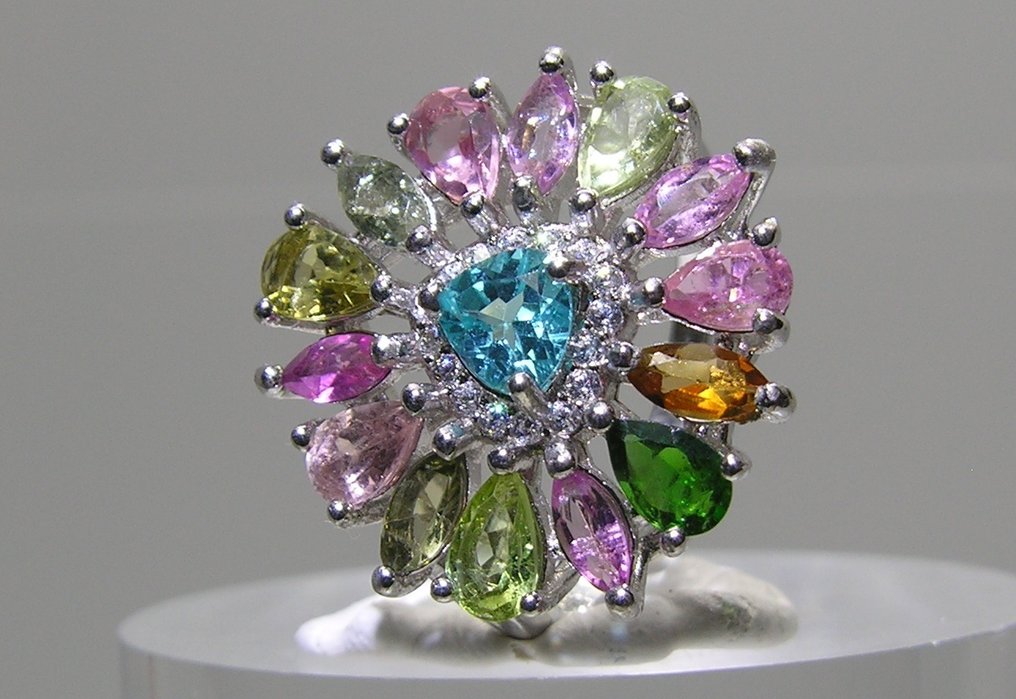 Tourmaline Ring - Height: 24.3 mm - Width: 20 mm- 4.9 g - (1) #4.3
