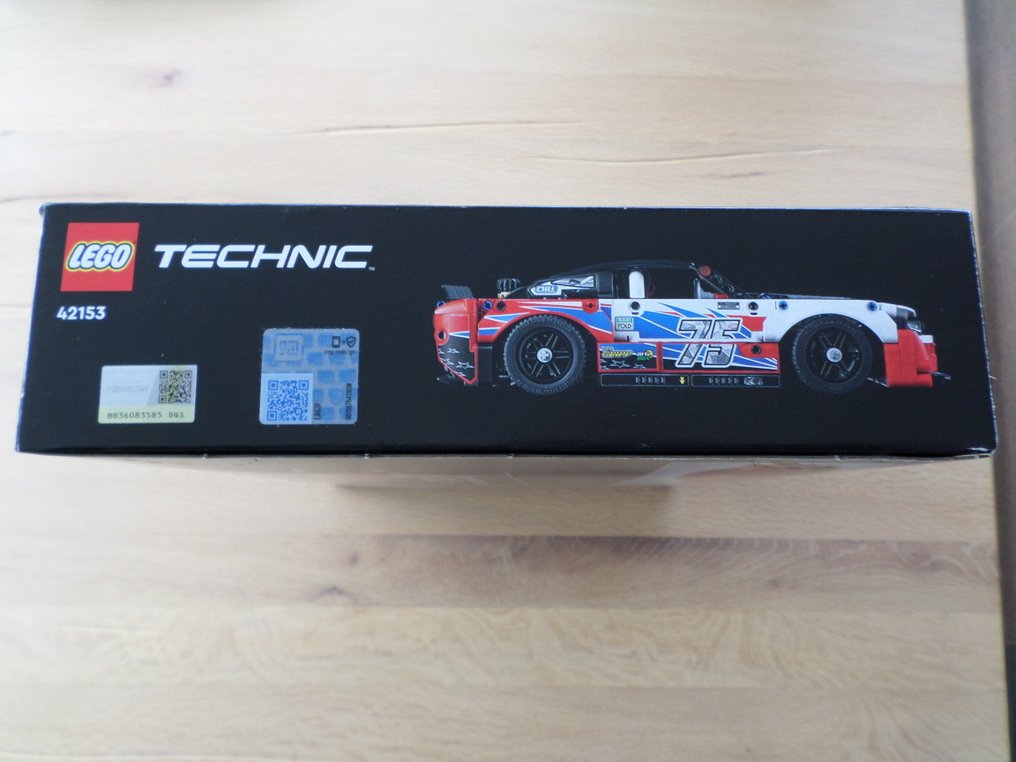 LEGO Set - 42153 - Technic - Nascar Next Gen Chevrolet Camaro ZL1. #3.2