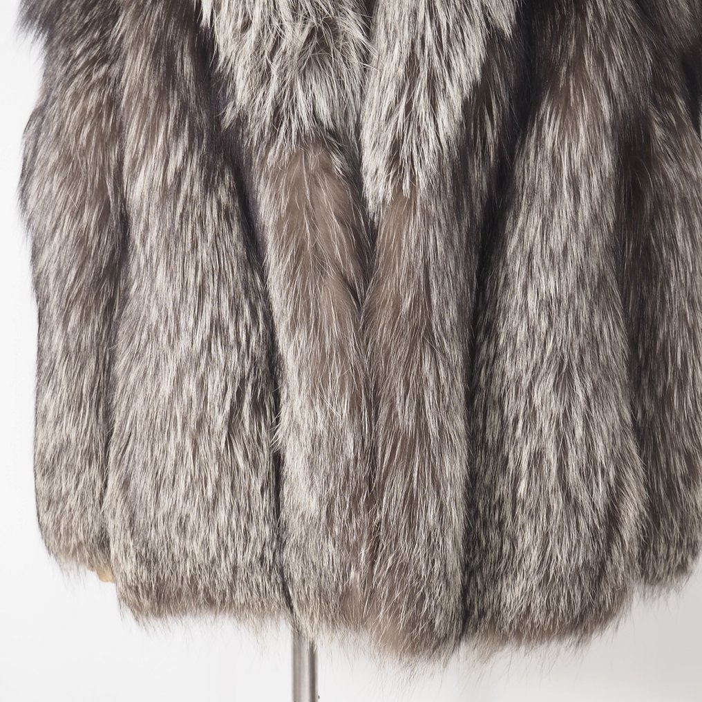 Saga Furs - 皮毛大衣 #3.2