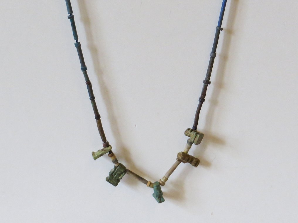 古埃及， 中王国 Fayence 埃及 中期王国 护身符  (没有保留价) #1.0