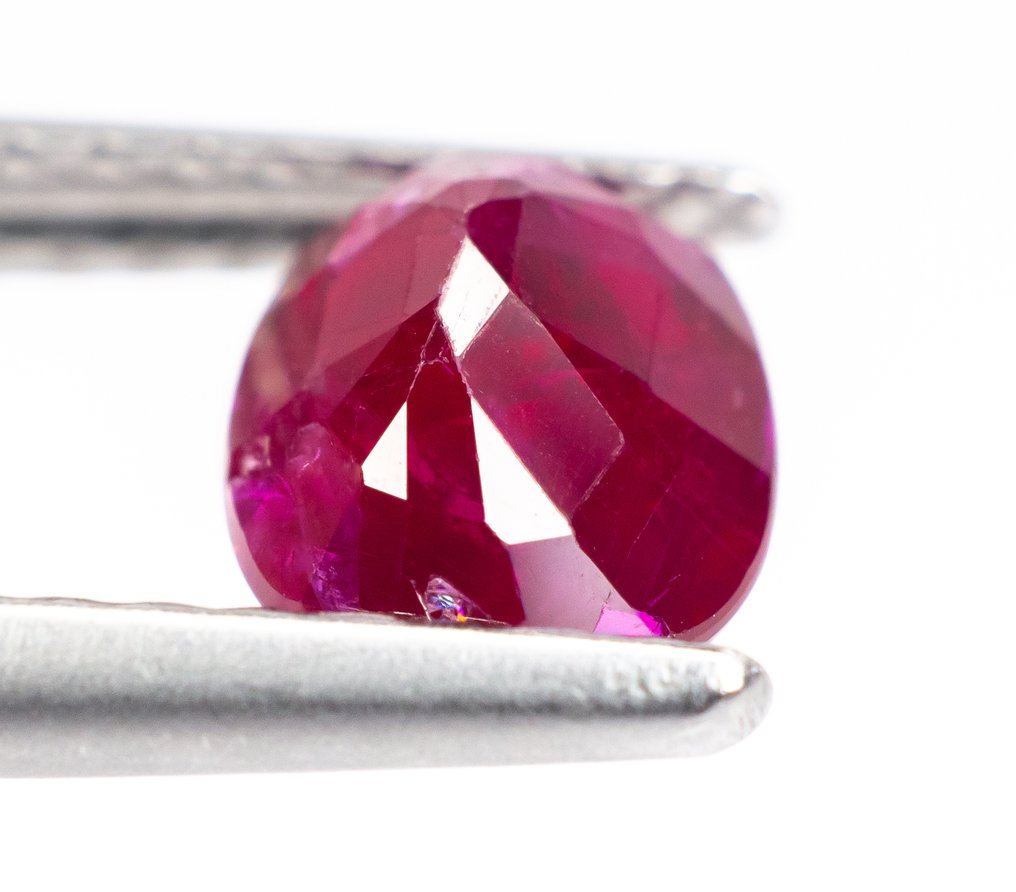 Zonder minimumprijs Robijn - 1.05 ct - Bellerophon Gemlab - Deep Red (Mozambique) #3.2