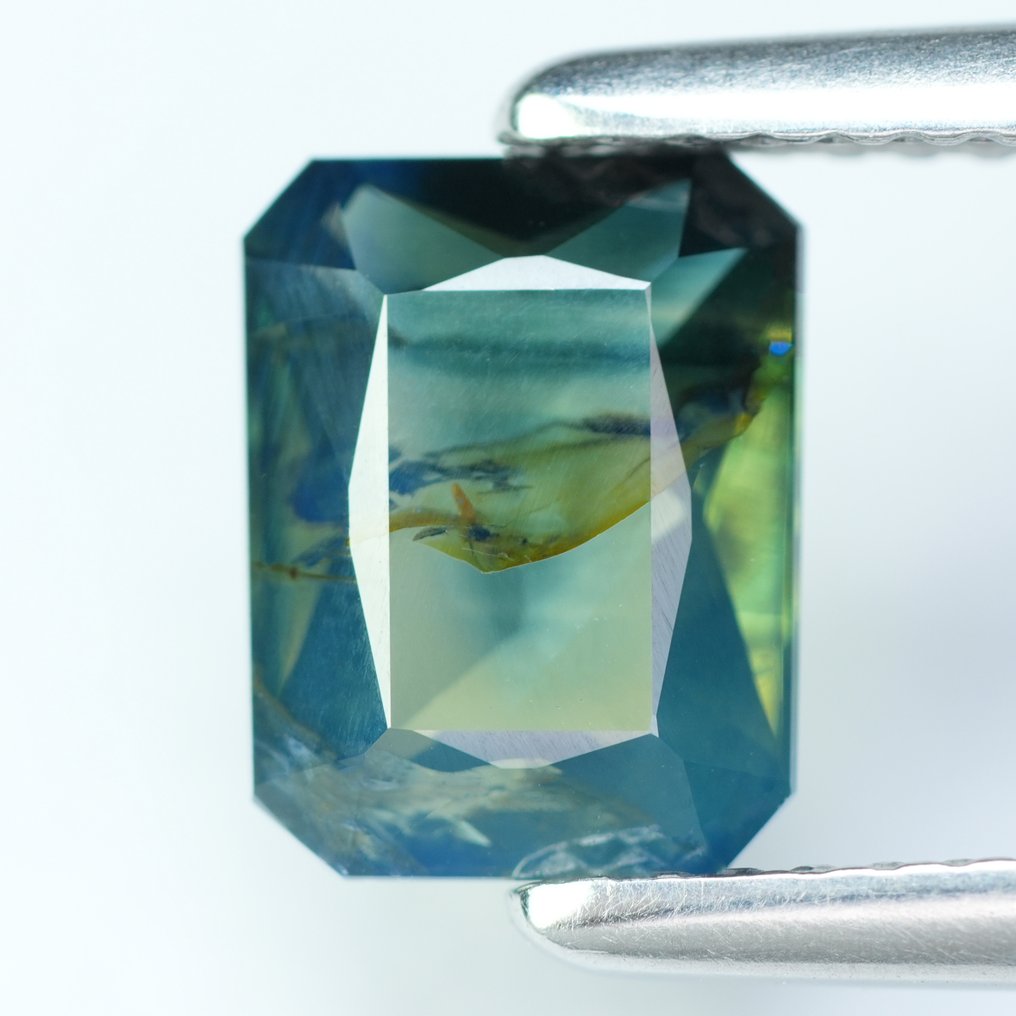 Fără preț de rezervă - 1 pcs Verde, Albastru Safir - 2.20 ct - Asociația internațională de pietre prețioase colorate (ICA GemLab) - Fără încălzire - Fără tratament #1.0