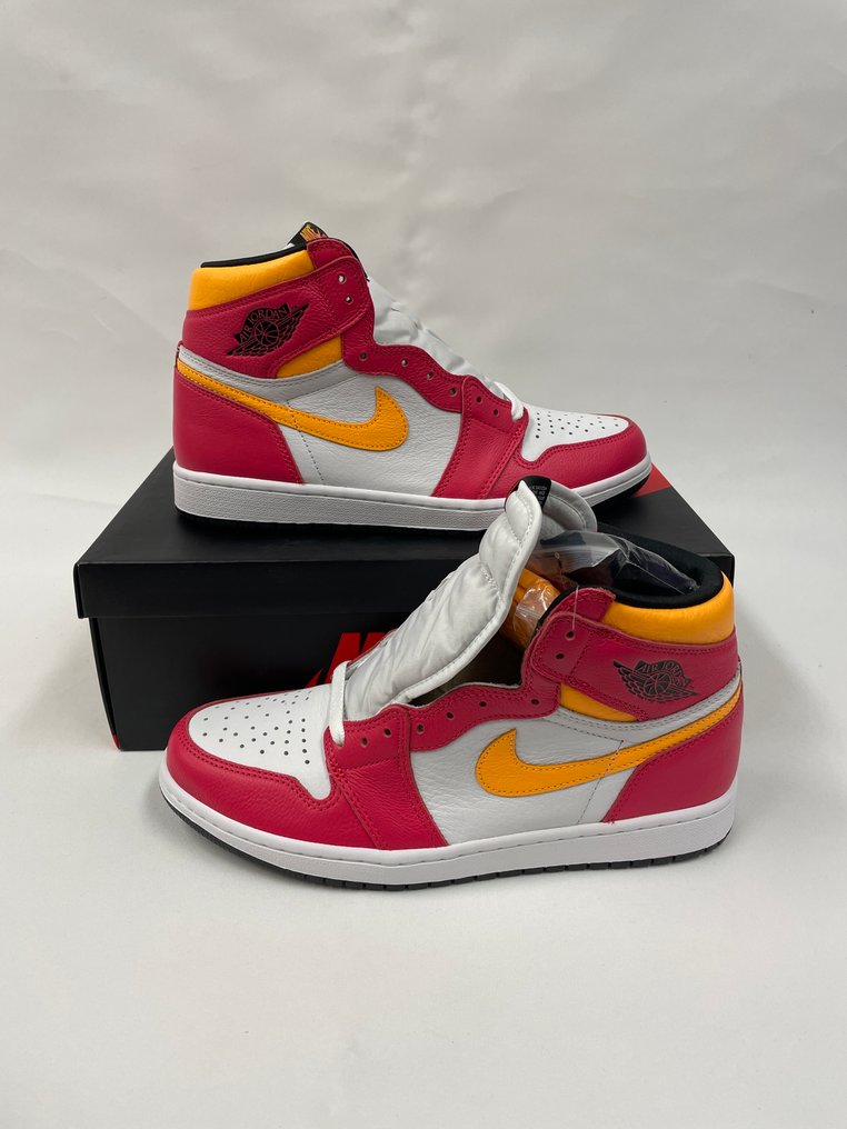 Nike - Air Jordan 1 High, Light Fusion Red - 运动鞋 - 尺寸: EU 44 #1.0