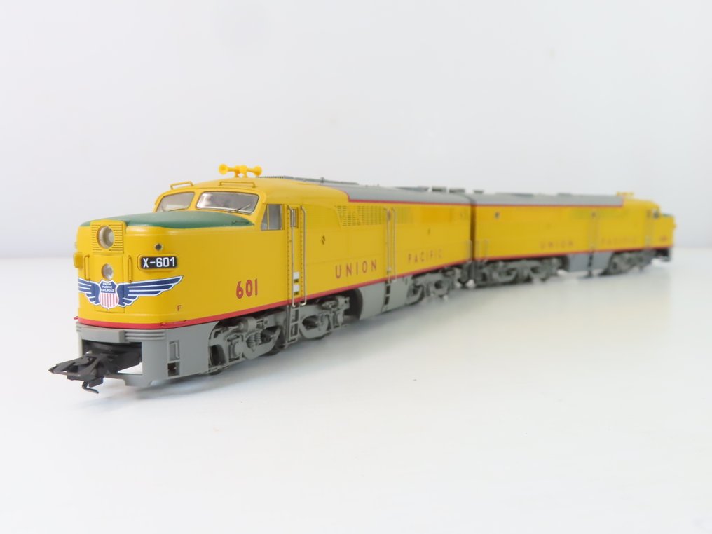 Märklin H0 - 37610/49610 - Locomotive diesel (2) - 2 unités ALCO PA-1, numérique, son complet. - Union Pacific Railroad #1.0