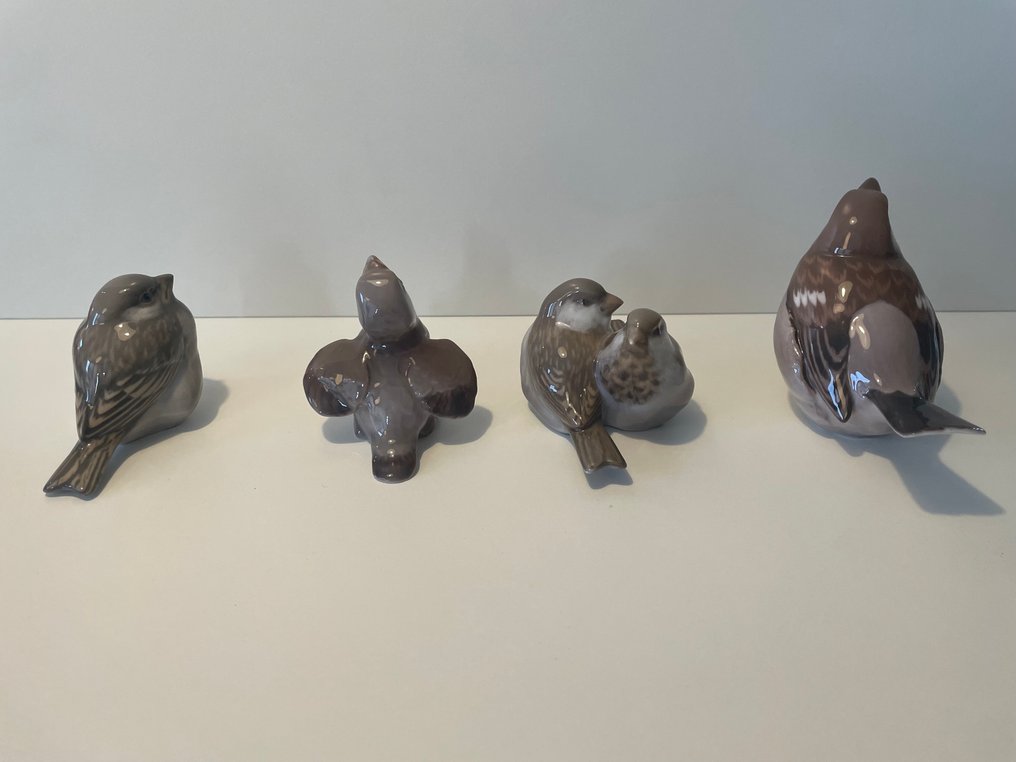 玩具人偶 - Four porcelain bird figurines  (4) - 瓷, 釉 #1.0