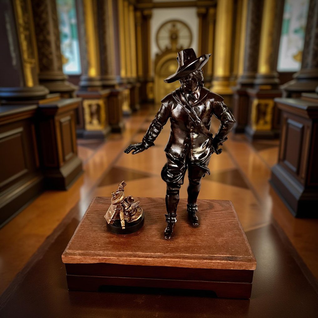 Γλυπτό, Mousquetaire - 37 cm - Μπρούντζος, Μάρμαρο, Ξύλο - 1890 #1.0