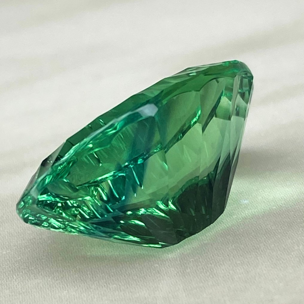 Zonder Minimumprijs Groen Fluoriet - 21.10 ct - nternational Colored Gemstone Association (ICA GemLab) - Top precisie snede #3.2