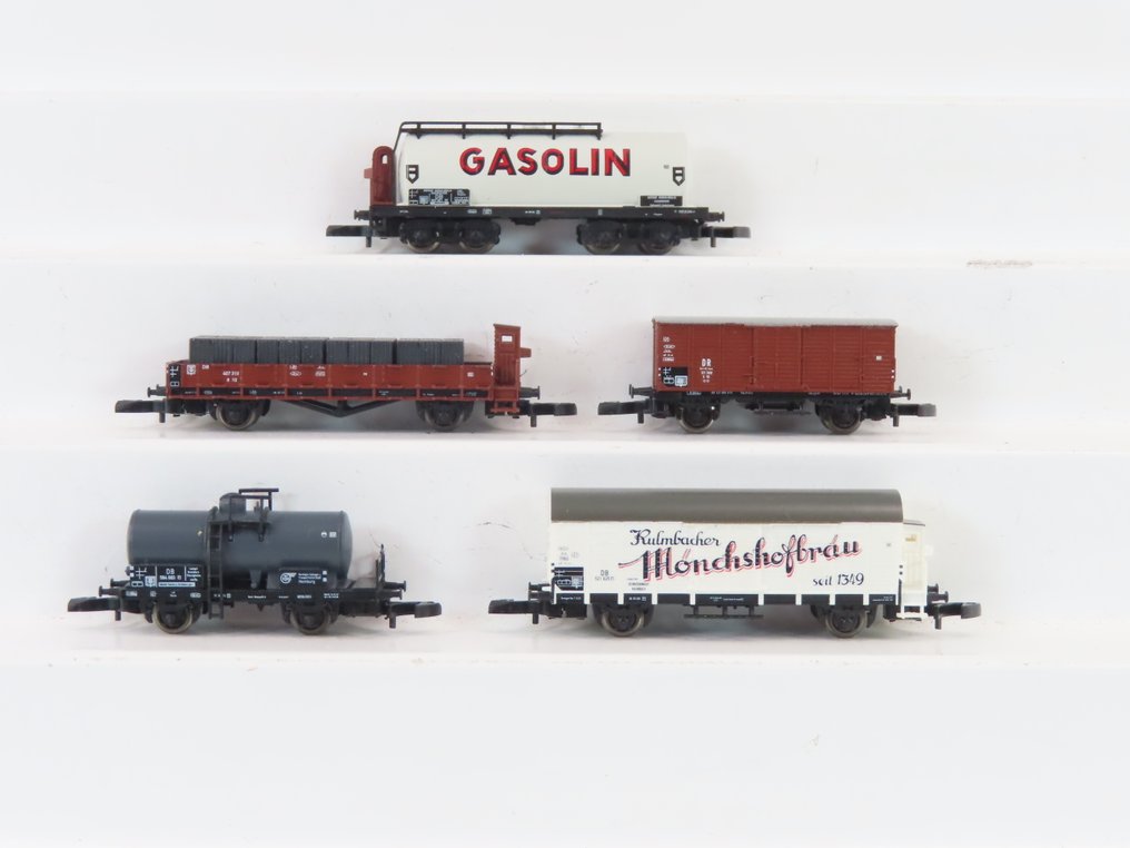Märklin Z轨 - 82518 - 模型火车货车组 (1) - 五件套货车，包括一辆四轴罐车（标有“Gasolin”）和一辆两轴高开箱车。 - DB #1.0