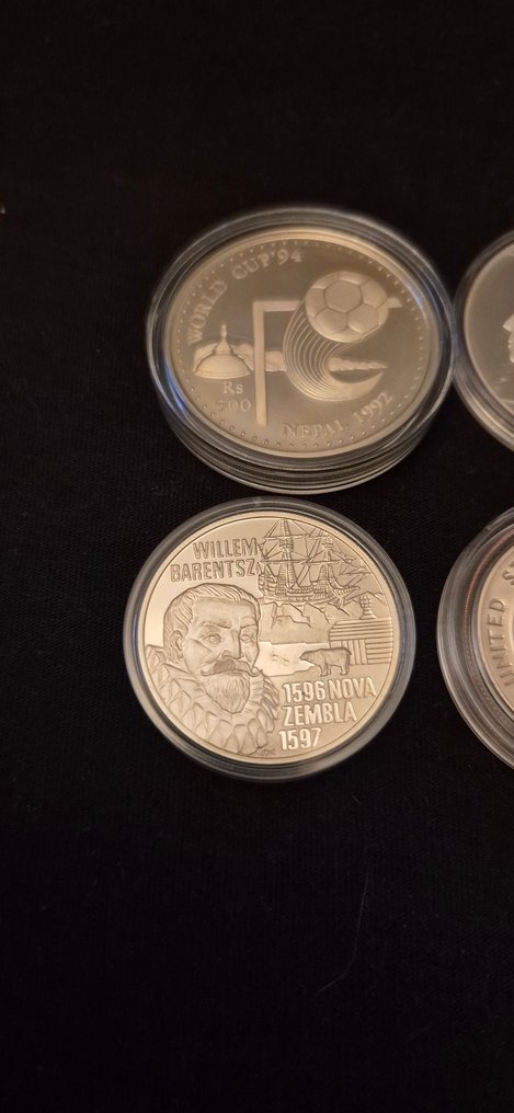 Νεπάλ, Ολλανδία, Ηνωμένες Πολιτείες, Αρούμπα. Lot 4 coins (χωρίς τιμή ασφαλείας) #1.0
