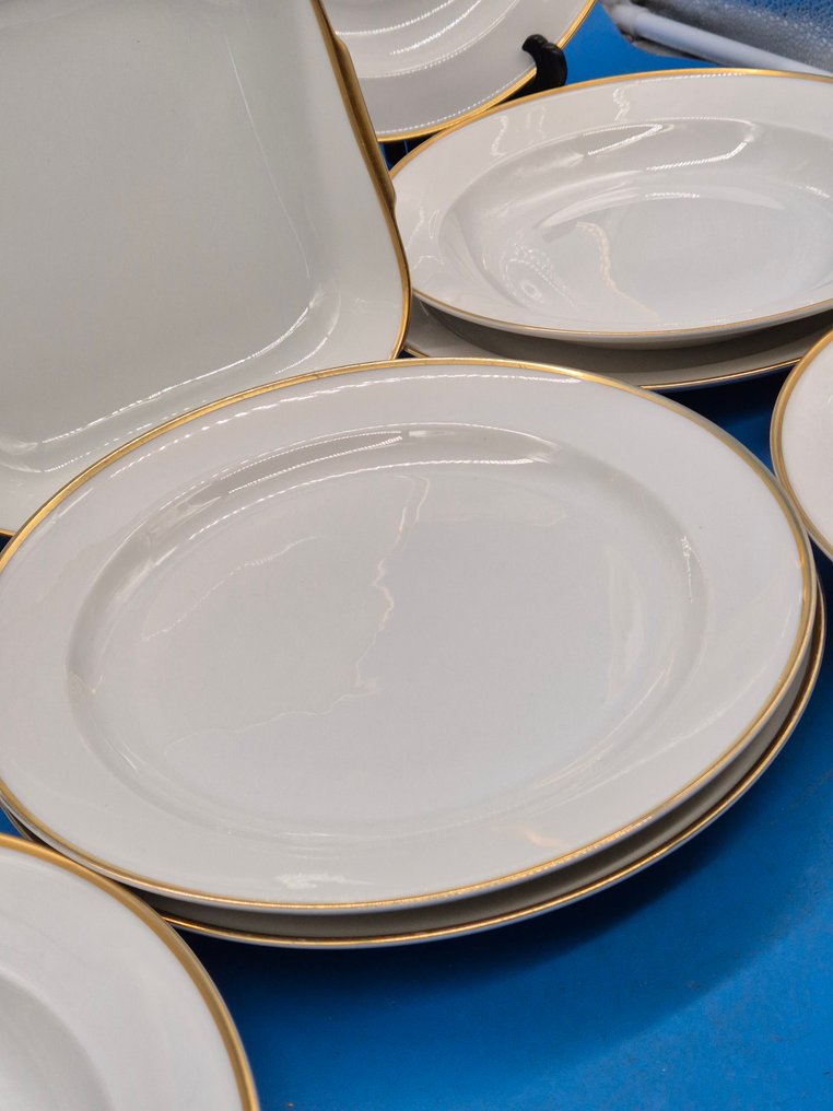 Dinner set - Rosenthal – Service „Helena“ – 12-tlg. Porzellanservice mit Goldrand - Porcelain #3.2