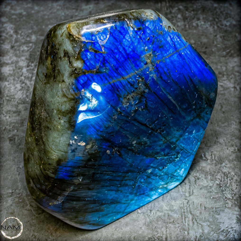 Labradorit de calitate naturală de primă Lustruit- 2213.67 g #2.1