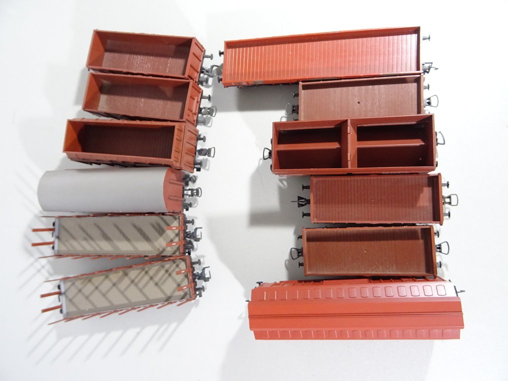 Fleischmann, diverse H0 - Godsvagn för modelltåg (12) - 12 DC Güterwagen - DB #3.2