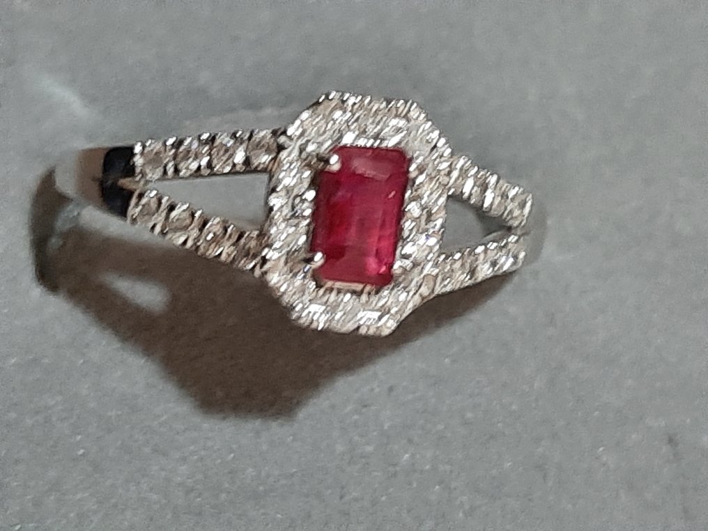 Zonder minimumprijs - Cocktailring - 18 karaat Witgoud - 0.80ct. tw. Robijn - Diamant #4.3