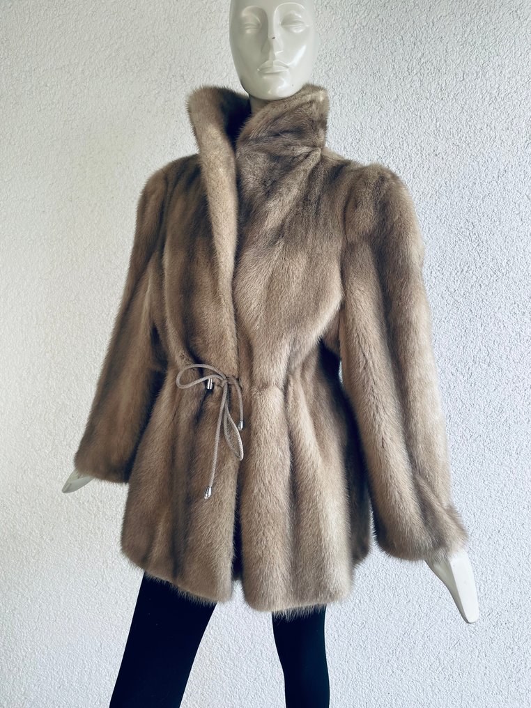 Artisan Furrier - 皮毛大衣 #1.0