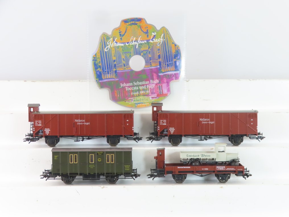 Märklin H0 - 4509/46158 - Model train freight wagon set (2) - 2x 2-piece goods wagon sets with 'Bauzug' and 'Orgeltransport'. - DB #1.0