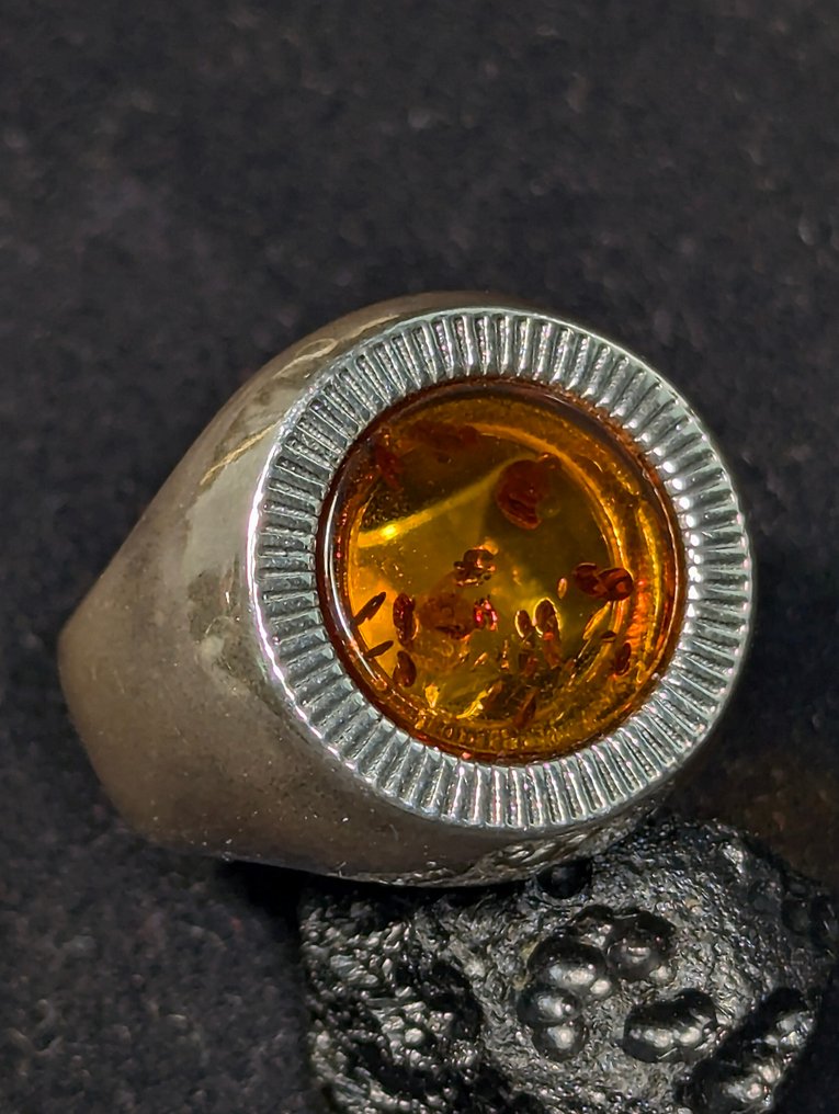 Anel de prata 925 em estilo selo, com âmbar báltico natural, da Suécia. - Anel #1.0