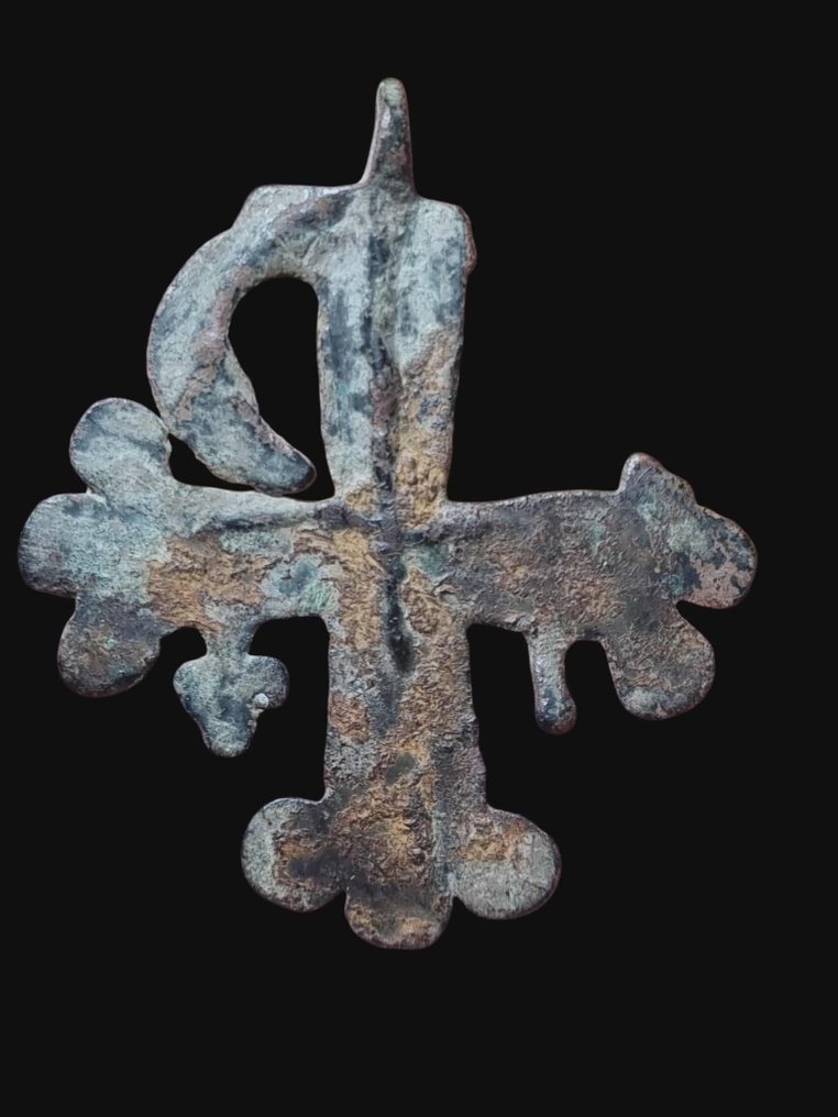 Μεσαιωνική, εποχή σταυροφόρων Μπρούντζος, Ενδιαφέρον διασταύρωση Κρεμαστό κόσμημα  (χωρίς τιμή ασφαλείας) #3.2