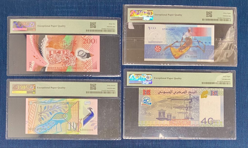 Lumea. - 4 banknotes - all graded - various dates  (Fără preț de rezervă) #1.0