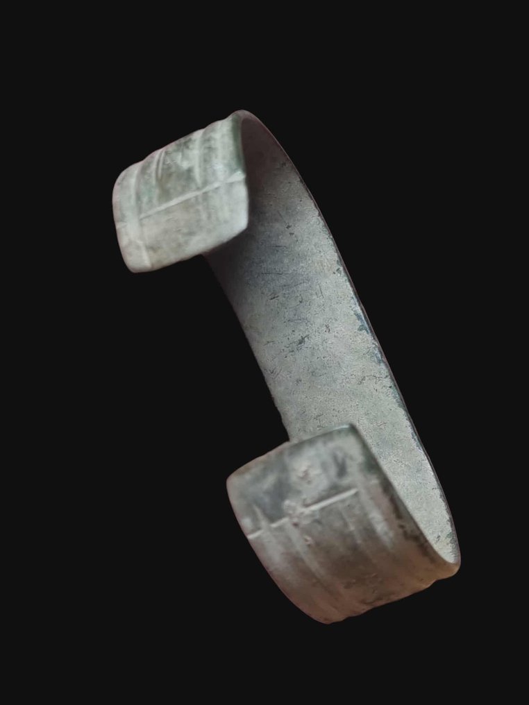 中世紀，十字軍時代 青銅色, 令人惊叹且沉重 手鈪  (沒有保留價) #3.2