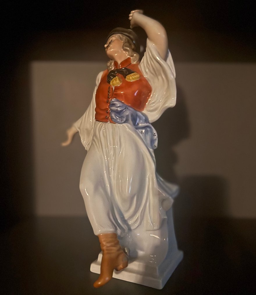 Herend - Sculpture, 5490/C – Ungarischer Csikós Tänzer - 30 cm - Hartporzellan - 1994 #1.0