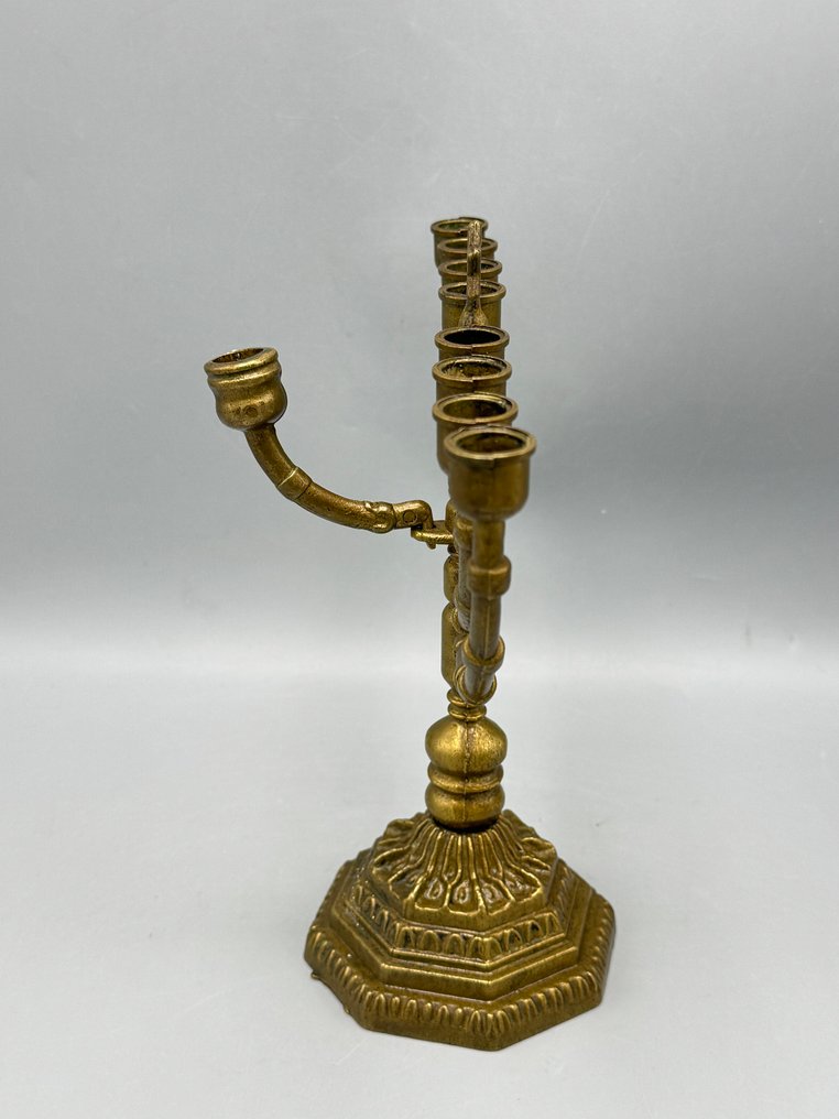 Joodse menorah kandelaar – massief messing of brons - 烛台 - 黄铜 - 犹太烛台 #1.0