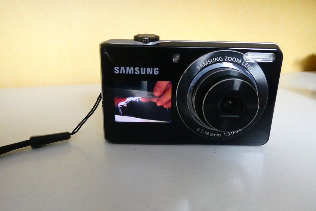 Samsung pl100,speciale compacte camera met voor en achter een scherm! Digital camera #3.2