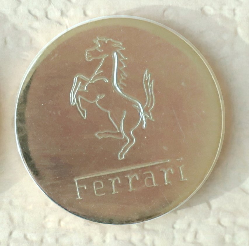 Buttons Ferrari - Ferrari - set van 7 ronde knopen #4.3