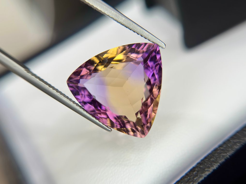 沒有保留價 - 1 pcs  紫色, 黃色 紫黃晶  - 19.79 ct - 國際有色寶石協會 (ICA GemLab) - 完美的令人惊叹的紫黄水晶 #2.1