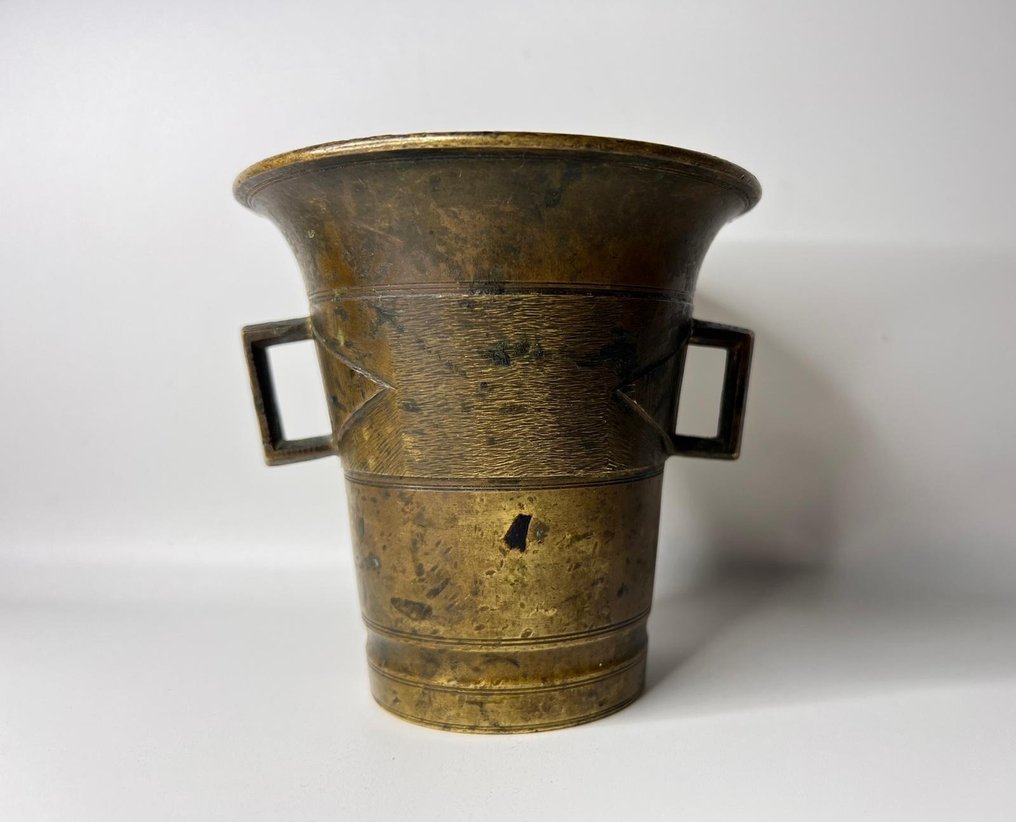 研钵和研杵 (2) - 黄铜 - 实心黄铜瑞典研钵和杵，压印编号5 #2.1