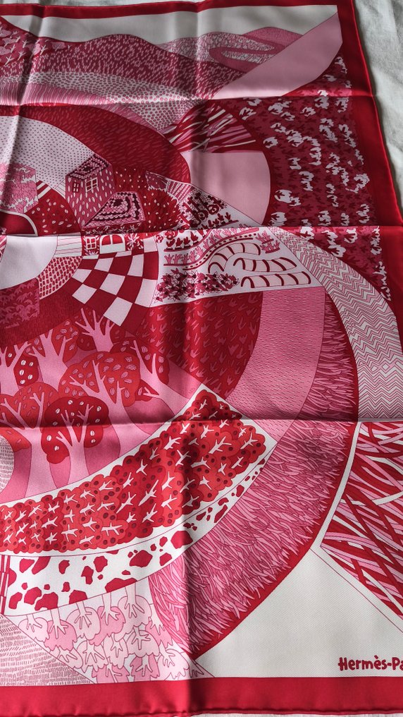 Hermès - A TRAVERS CHAMPS by Marie Bonnin. Neuf - Foulard #3.2