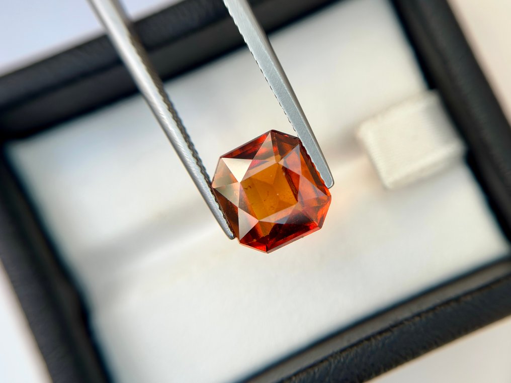 χωρίς τιμή ασφαλείας - 1 pcs  Πορτοκαλί Εσσονίτης  - 5.36 ct - Διεθνής Ένωση Έγχρωμων Πολύτιμων Λίθων (ICA GemLab) - Εσσονίτης υψηλής ποιότητας #3.2