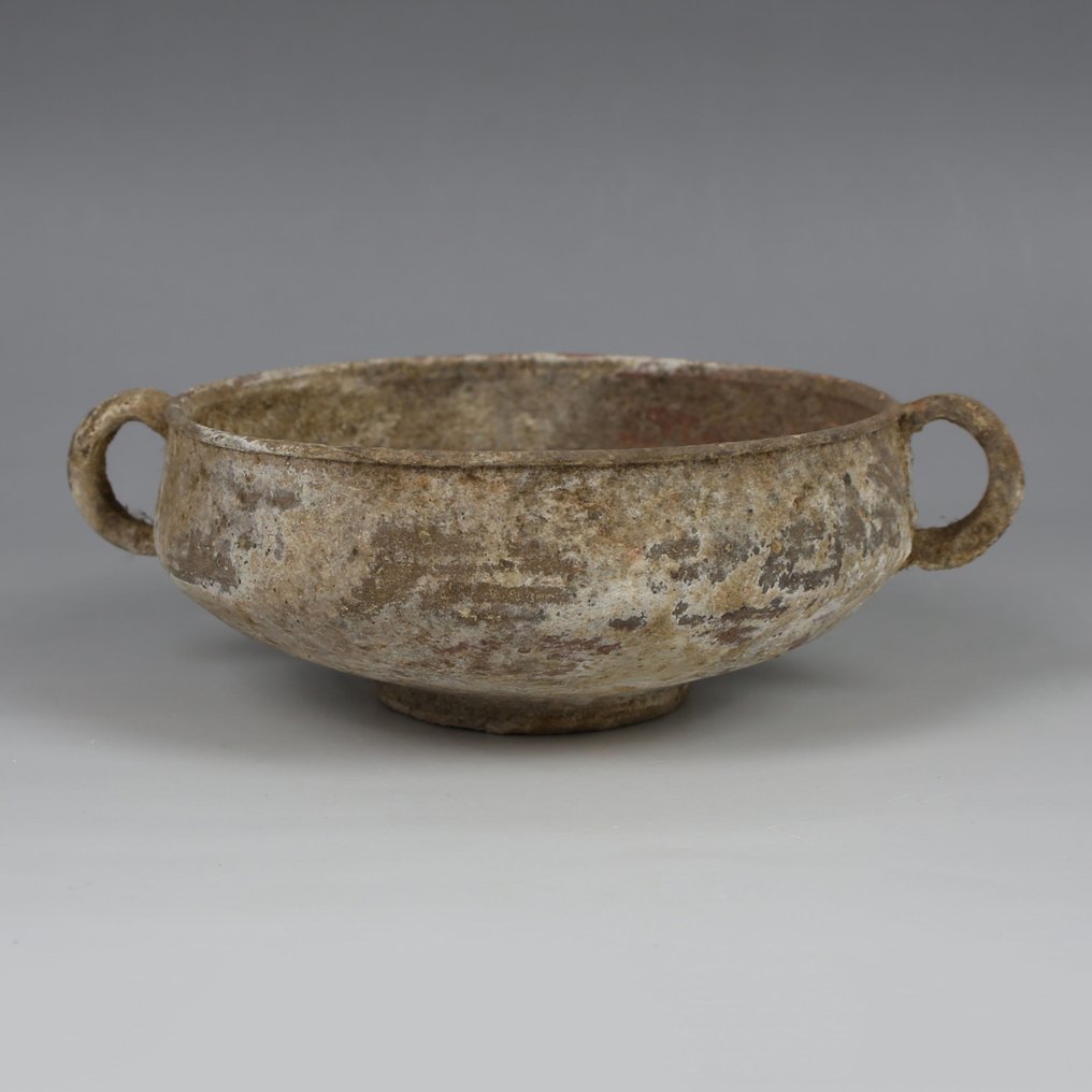 Ancient Roman Pottery Skyphos  (No Reserve Price) #1.0