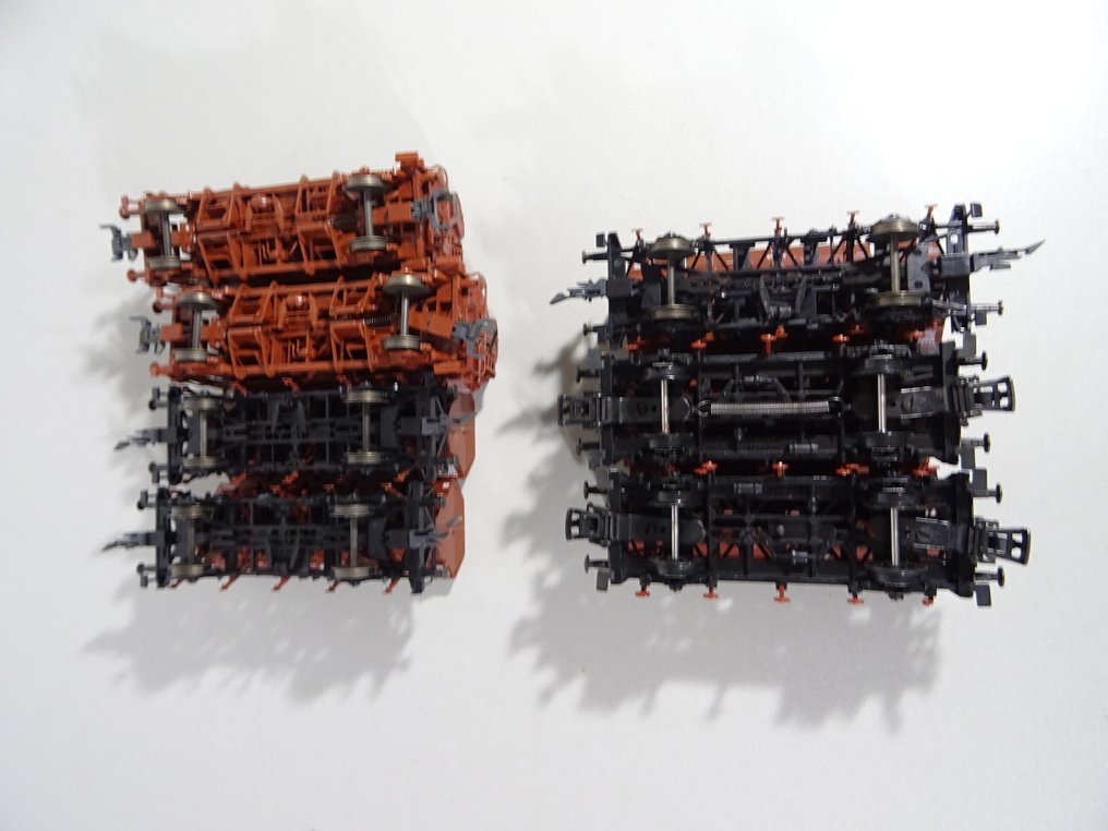 Roco H0 - Model wagonu towarowego (7) - 5 x wagon na tłuczeń i 2 x wagony z automatycznym rozładunkiem. - DB #1.0