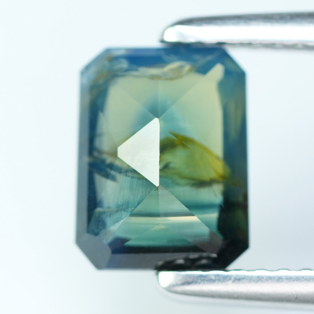 Fără preț de rezervă - 1 pcs Verde, Albastru Safir - 2.20 ct - Asociația internațională de pietre prețioase colorate (ICA GemLab) - Fără încălzire - Fără tratament #1.0