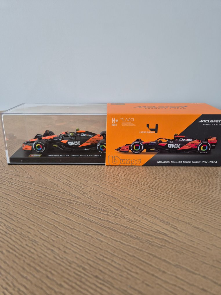 Bburago 1:43 - Model sports car (7) - Vários modelos Bburago 1/43 #1.0