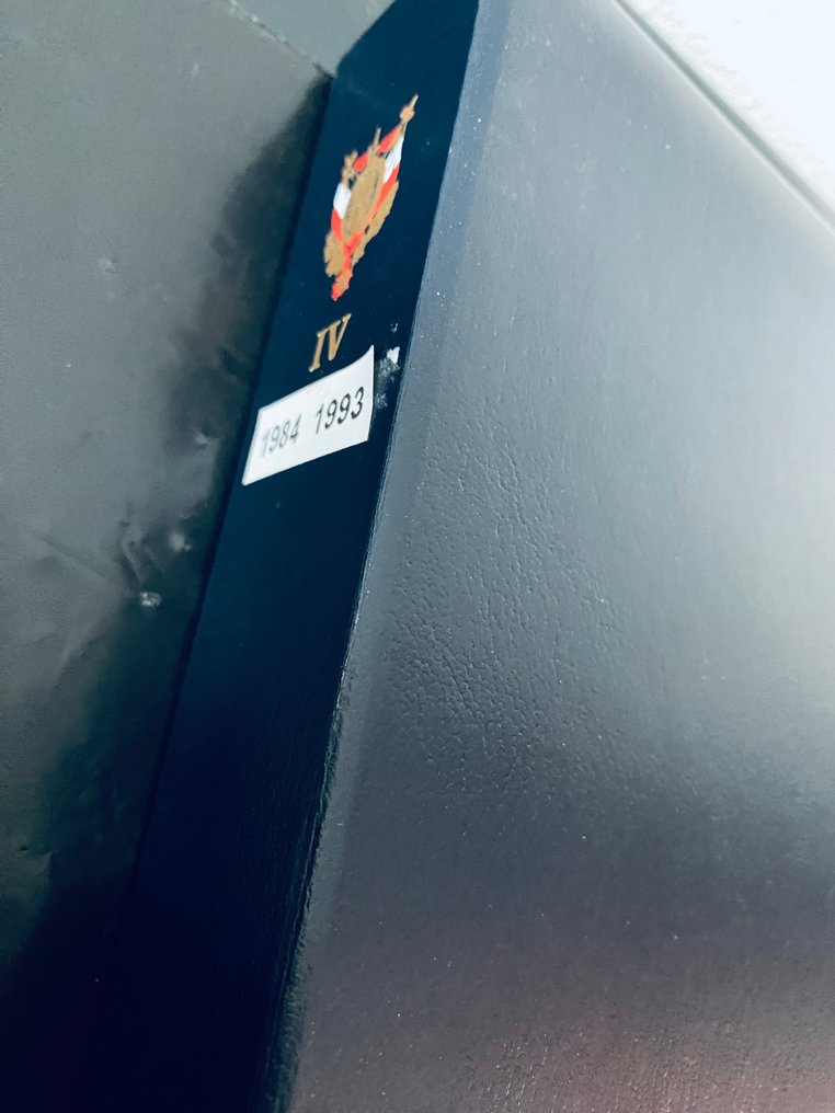 世界  - 法国收藏，包含2个Davo LX相册和空白补充册。 #1.0