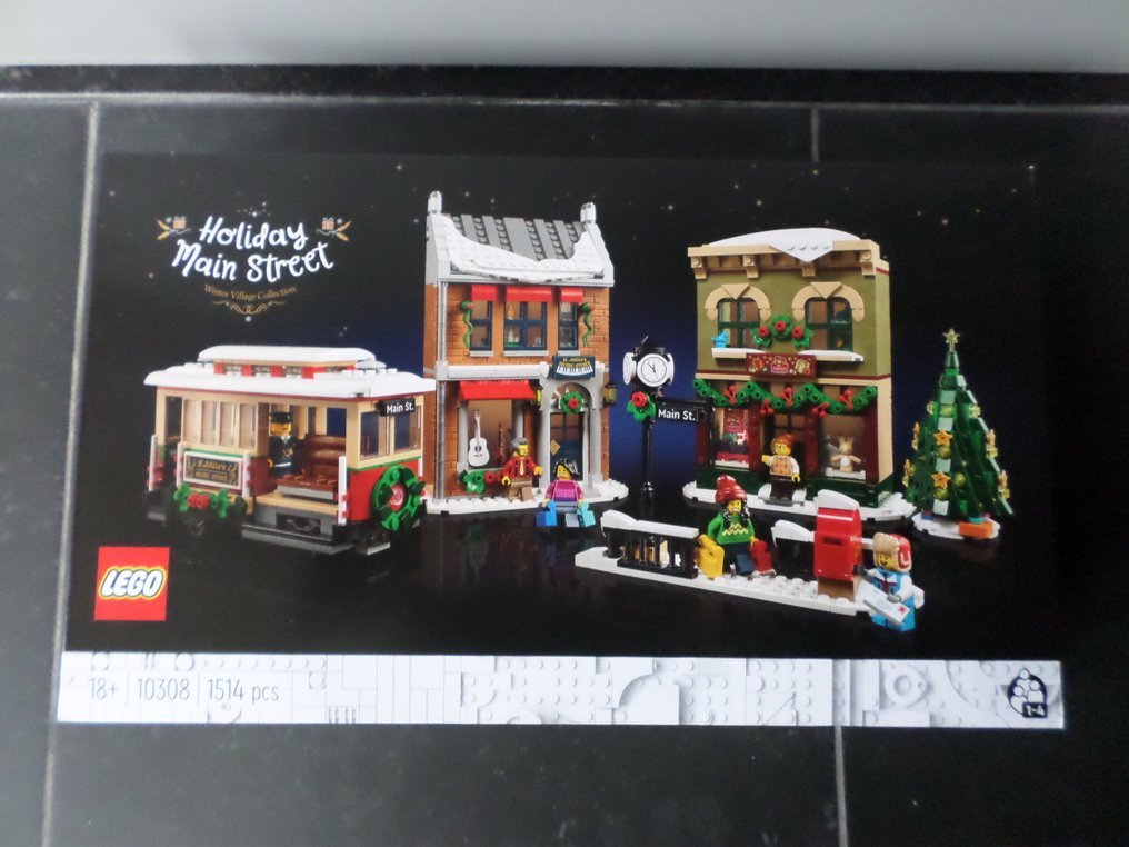 LEGO Set - 10308 - Icons - Holiday Main Street. #1.0