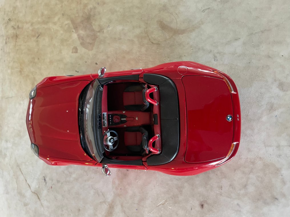 1:18 - Model car - BMW Z8 #4.3