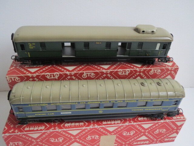 Märklin H0 - 346/2J en 346/4 - 模型火車車廂 (2) - 两个所谓的“Schürzenwagen” - DB #1.0