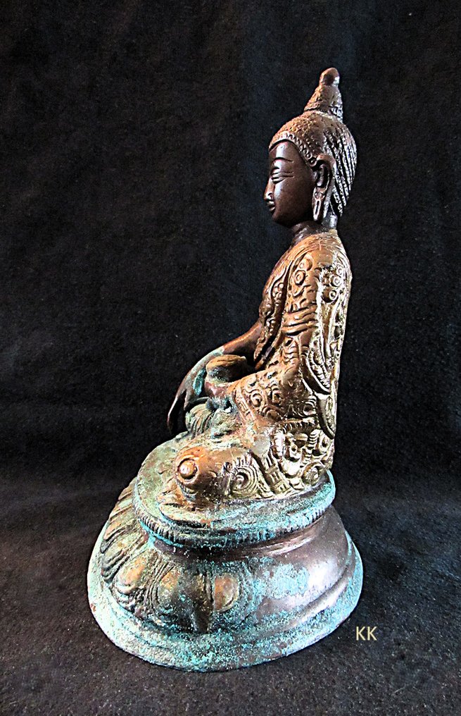 Siddhartha Gautama Buddha - Bronze gilded and patinated - Nepal - second half of the 20th century #2.1
