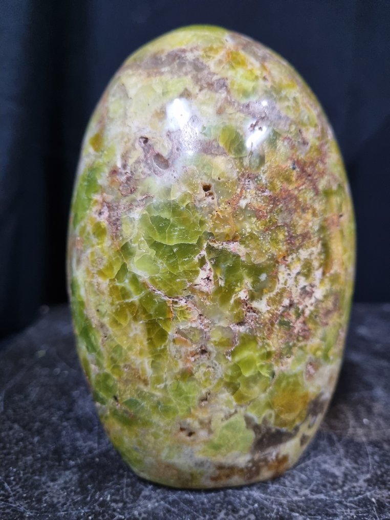 XXL Green Opal sculpture - high quality - Height: 135 mm - Width: 90 mm- 1162 g #1.0