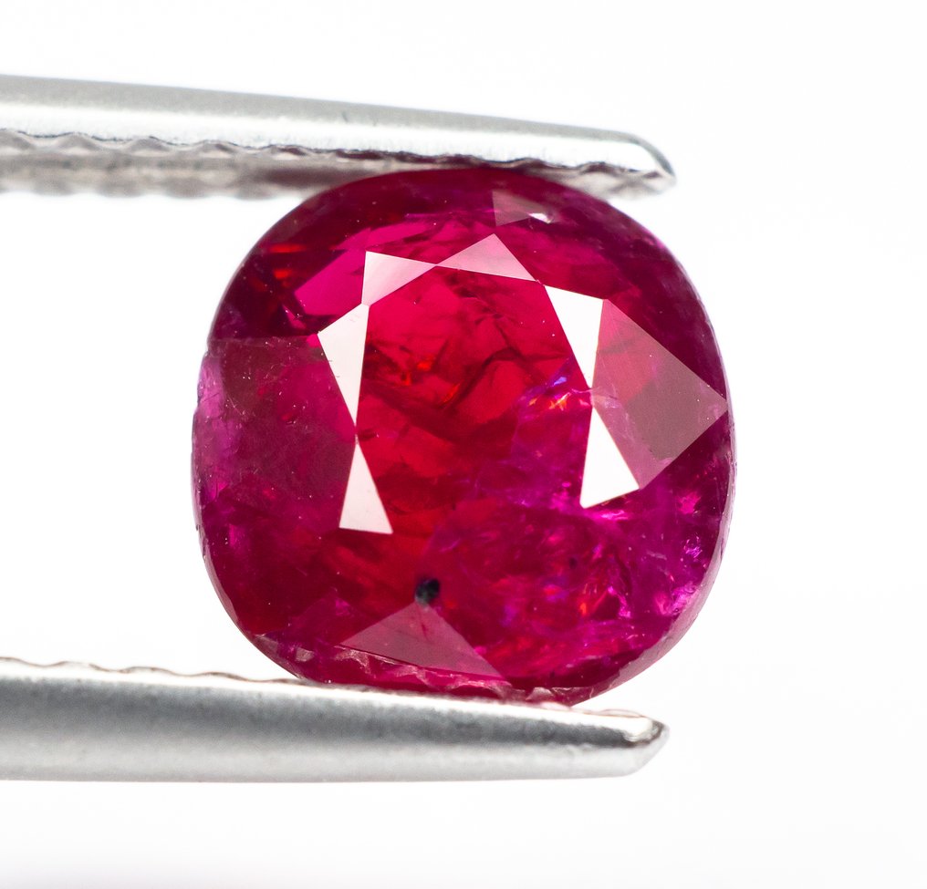 Nincs minimálár Rubin - 1.60 ct - Bellerophon Gemlab - Mélyvörös (Mozambik) #1.0