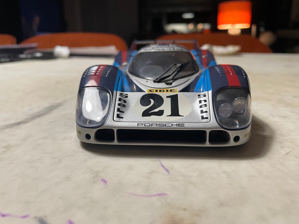 Autoart 1:18 - Modellbil - Porsche 917K “Long Tail” Martini Racing nº 21 #3.2