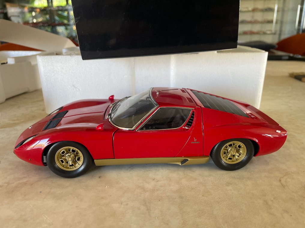 Kyosho 1:18 - Modellbil - Lamborghini Miura S #1.0