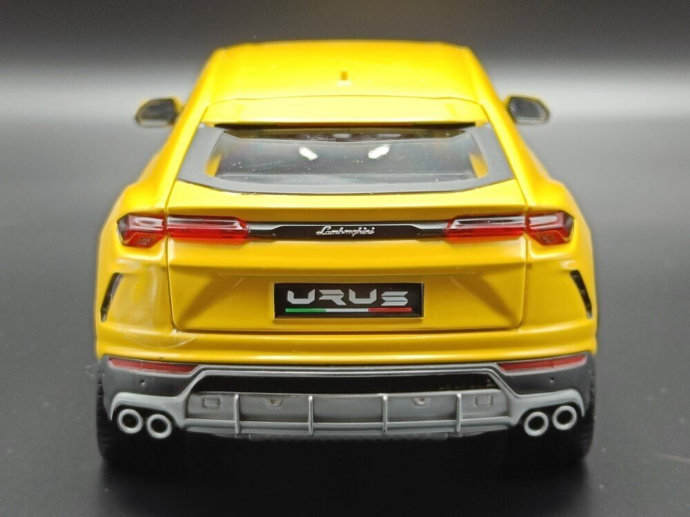 Bburago 1:18 - 模型車 - Lamborghini Urus - 强大。奢华。无法抗拒。 #3.2